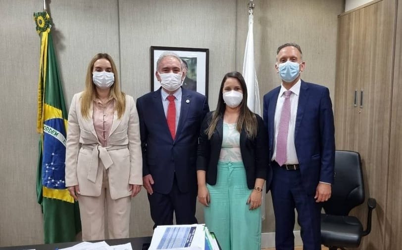 Prefeita de Duas Estradas busca liberação de recursos e mais investimentos para o Município, em Brasília