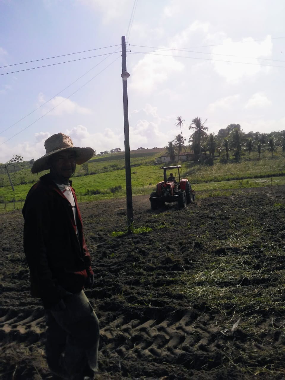 Prefeitura de Duas Estradas inicia “corte de terras” para pequenos agricultores da zona rural do Município